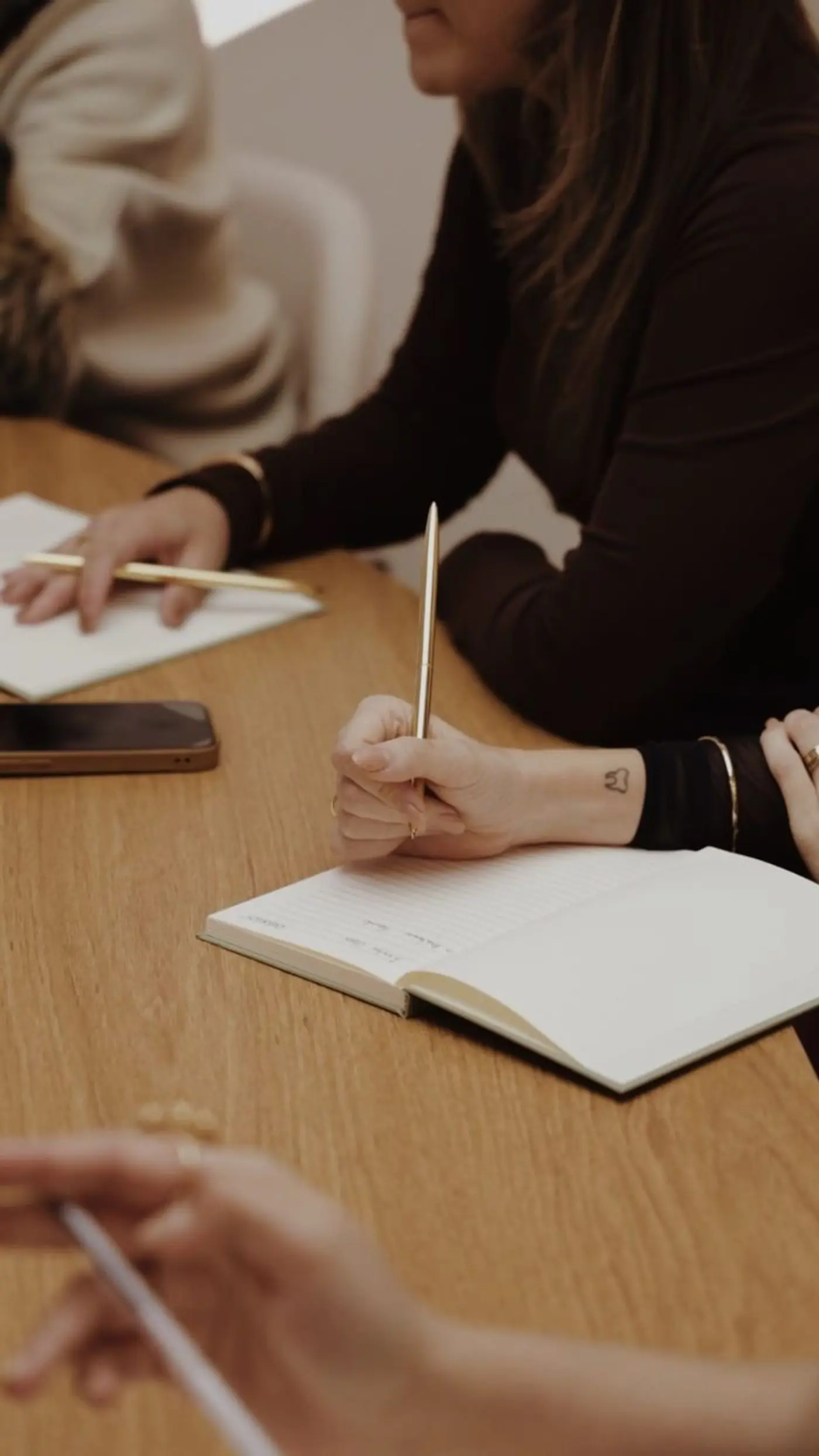 Formation et prise de notes autour d’une table